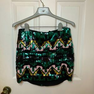 Sequin patterned skirt!